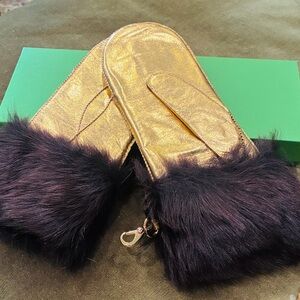 Kate Spade Metallic Gold and Black Fur-Trimmed Mittens